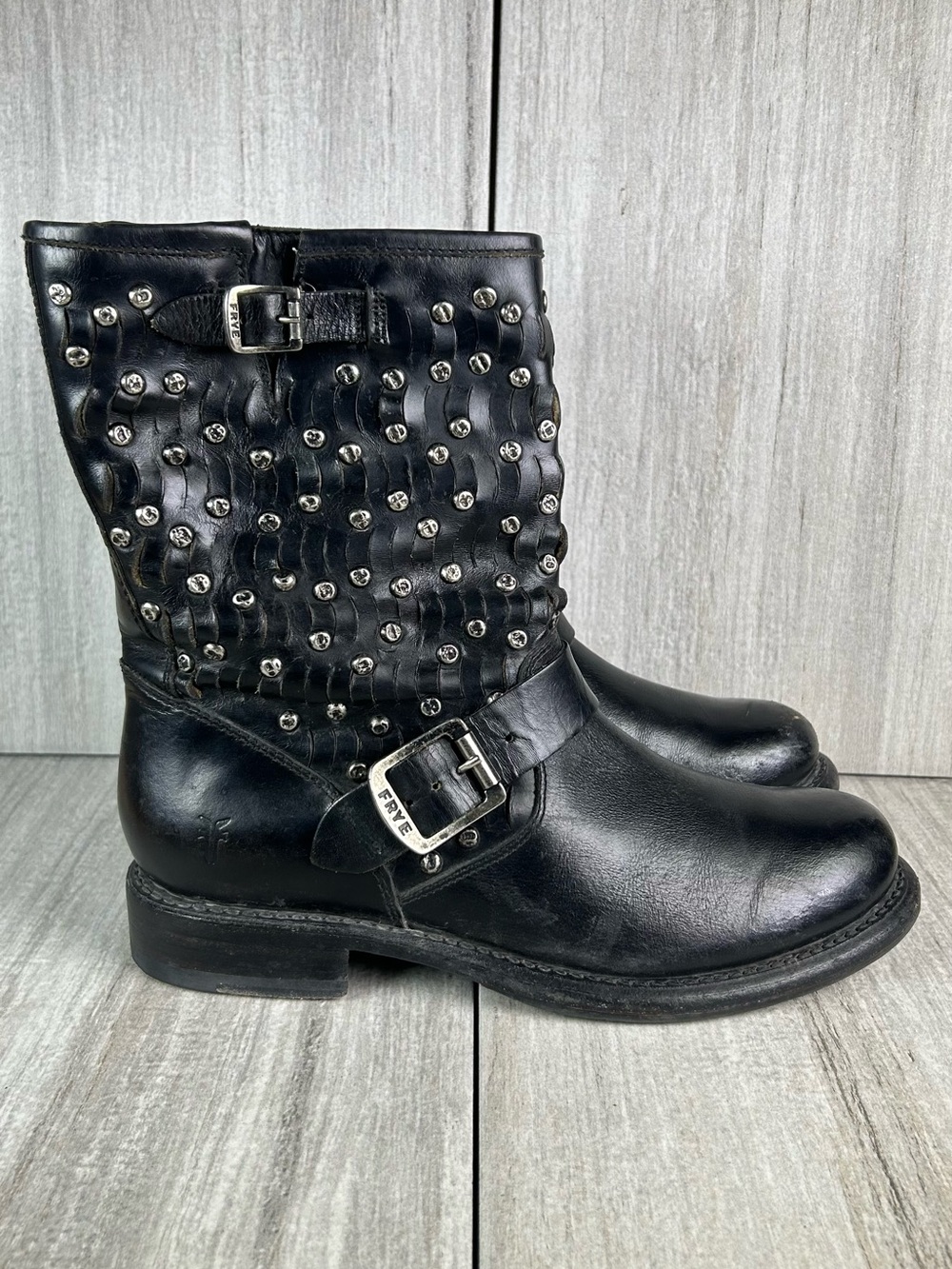 Frye Jenna Cut Stud Short Distressed Moto Buckle Harness Boot Womens Size 8.5